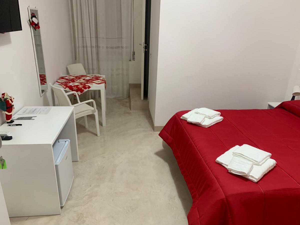La Piazza Beb Bed & Breakfast Tropea Exterior photo