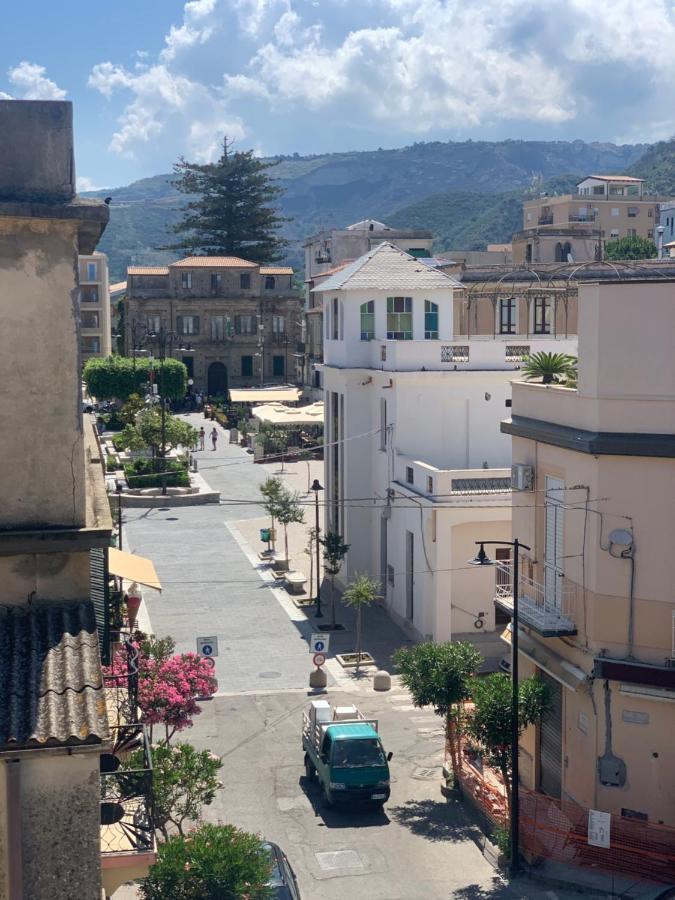 La Piazza Beb Bed & Breakfast Tropea Exterior photo